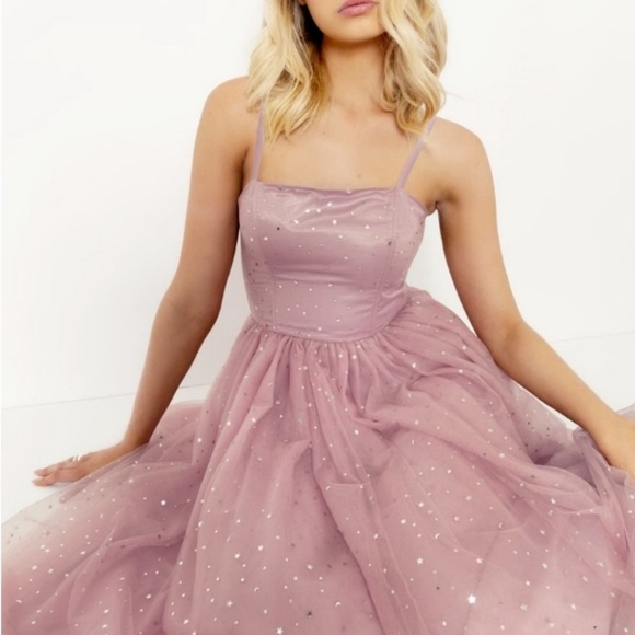 Blackmilk Prom Queen Dress - Picture 2 of 5